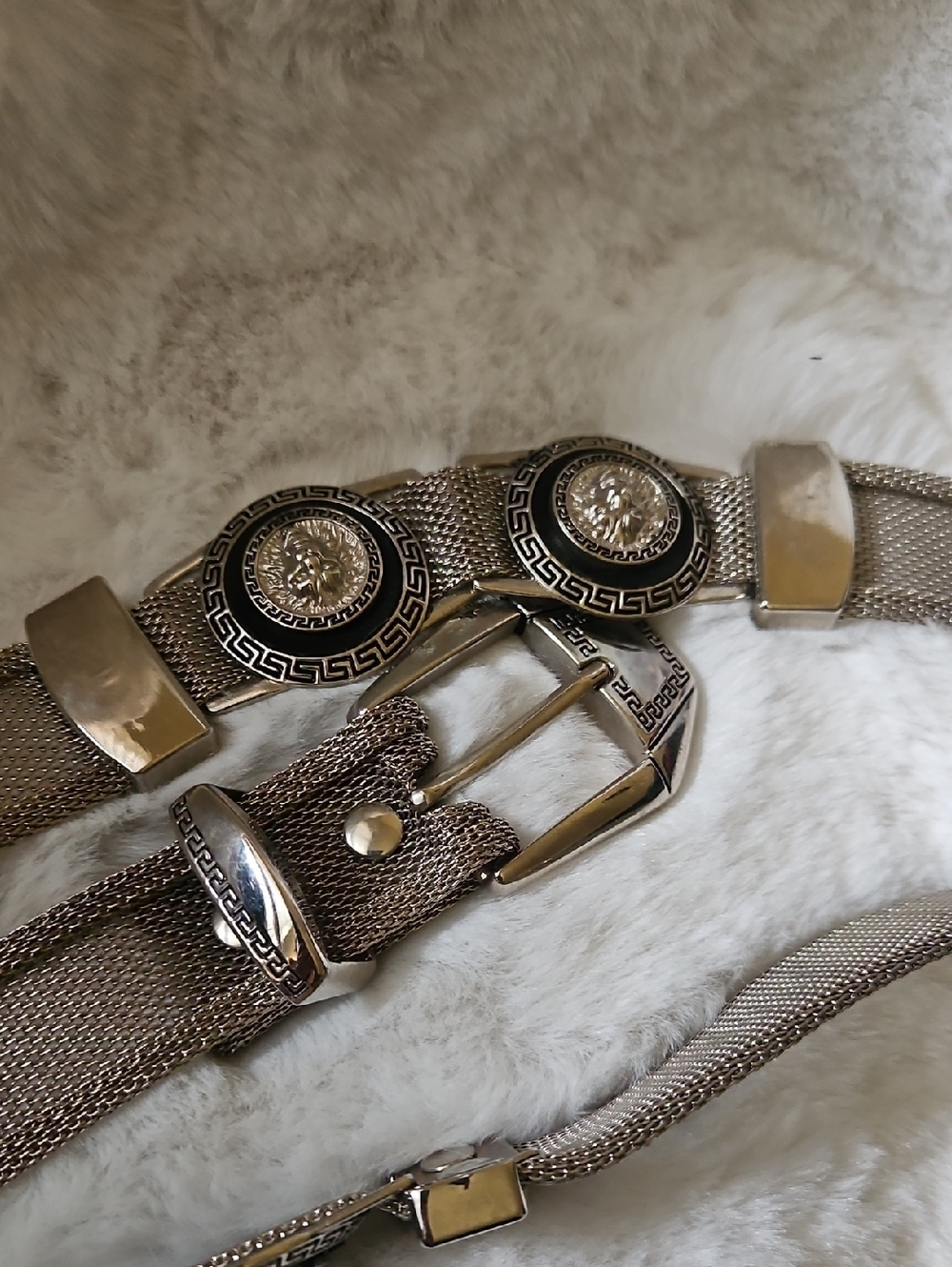 Silver Mesh Woman's Belt with Decorative Medallions